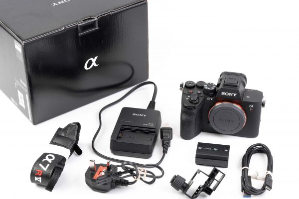Бездзеркальний фотоапарат Sony Alpha A7R V BODY (ILCE-7RM5)