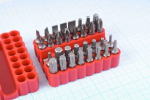 Біта з шестигранним хвостовиком CR-V з подовжувачем в силіконовому кейсі, набір 32 шт