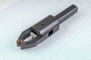 Барпуллер (витягувач прутка) LLQ-W16, діапазон 5-40 мм, хвостовик квадрат 16x16 мм