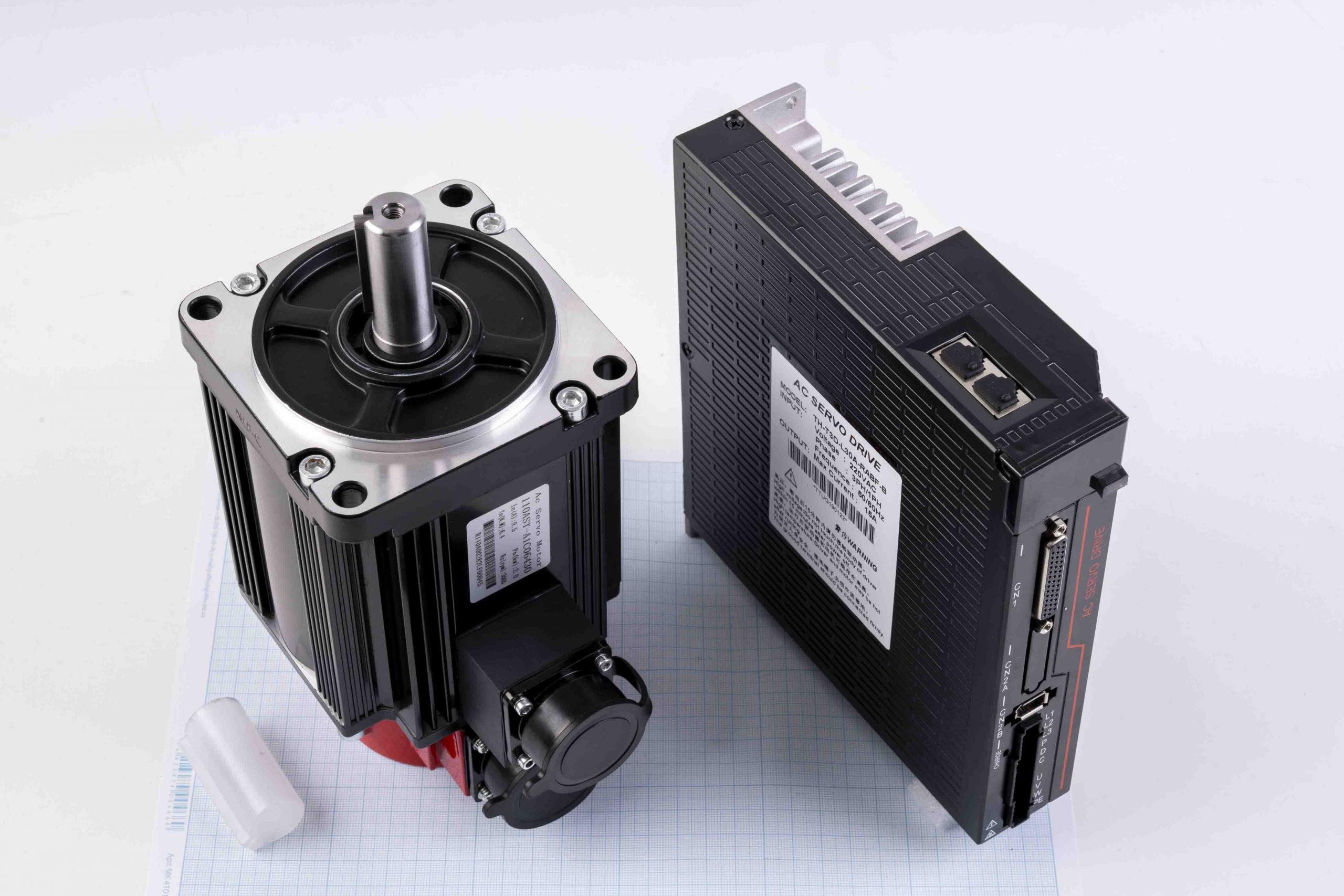 Серводвигун 110AST-A1C06430 (2000W, 6.4 Nm) + серводрайвер TH-T3D-L30A-RABF-B 220V/15A