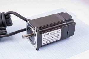 Кроковий двигун з енкодером Nema23(57) CNYOHO 57BYGH82EC-1000 2.5Nm, 3.0А + гібридний серводрайвер CNYOHO HBS57, кабель 300 см