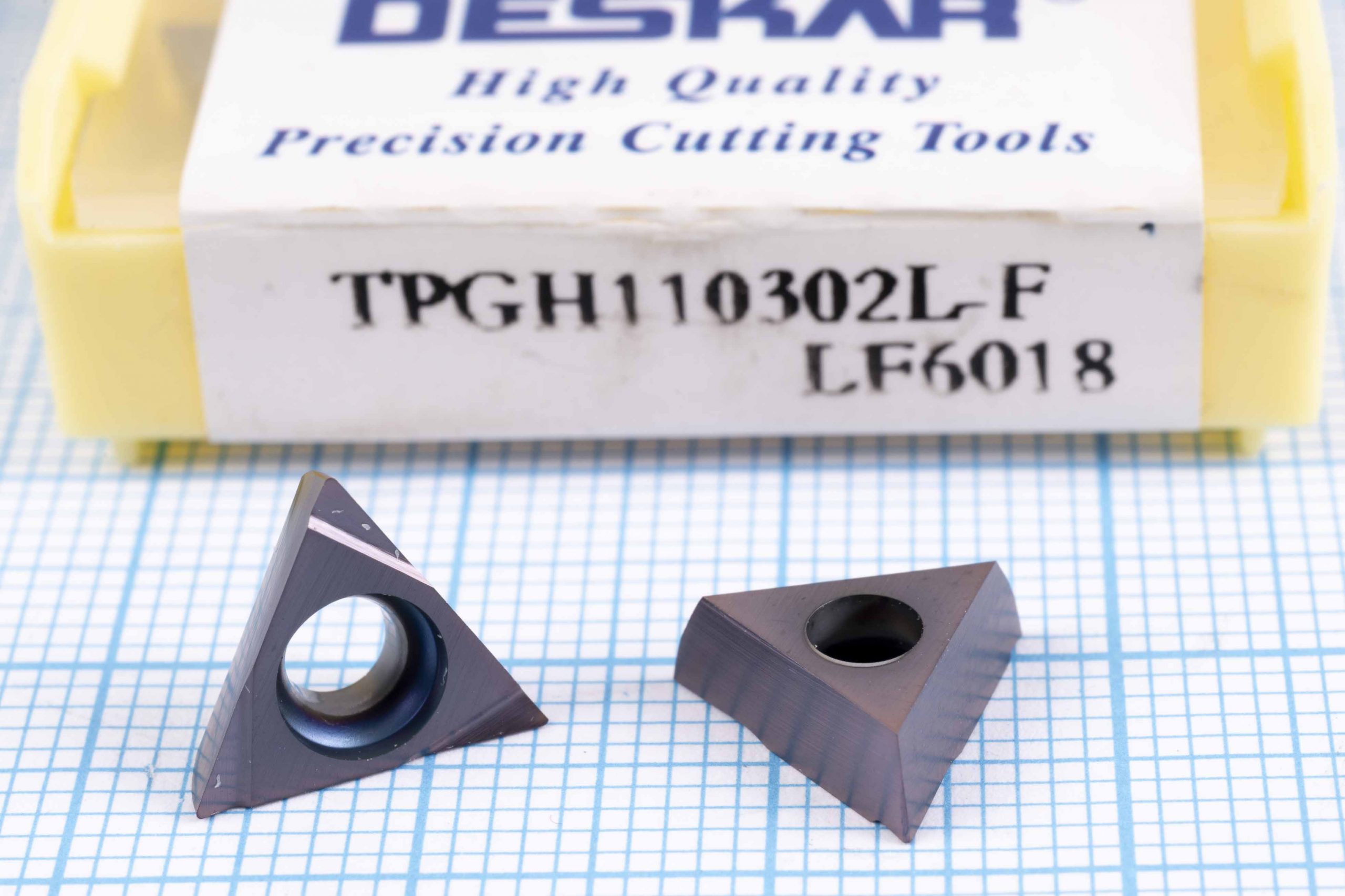 Вставка токарна (різець) TPGH110302L-F LF6018 DESKAR 50 HRC