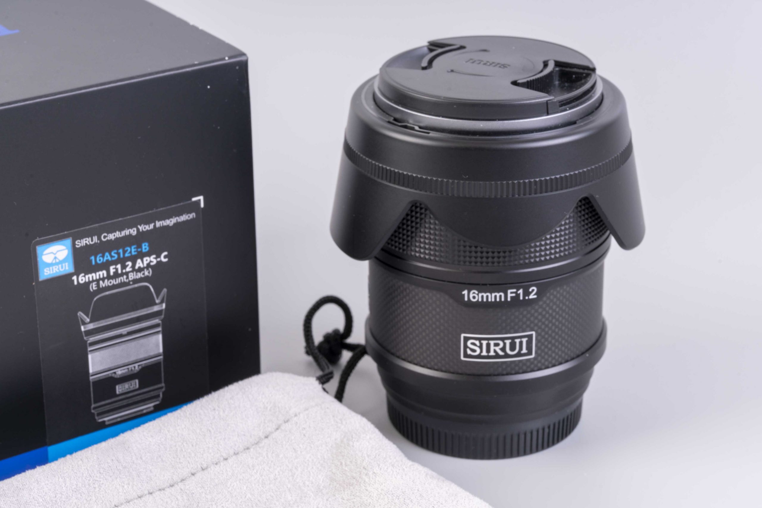 Обʼєктив швидкісний SIRUI Sniper 16mm F1.2 AF APS-C (Sony E-mount)