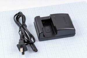 Zariadnyi prystrii Sony BC-VW1 dlia akumuliatora NP-FW50, 8.4V/0.28A