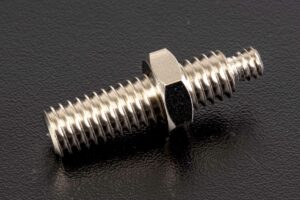 Гвинт-перехідник двосторонній 1/4" та 3/8" з контргайкою