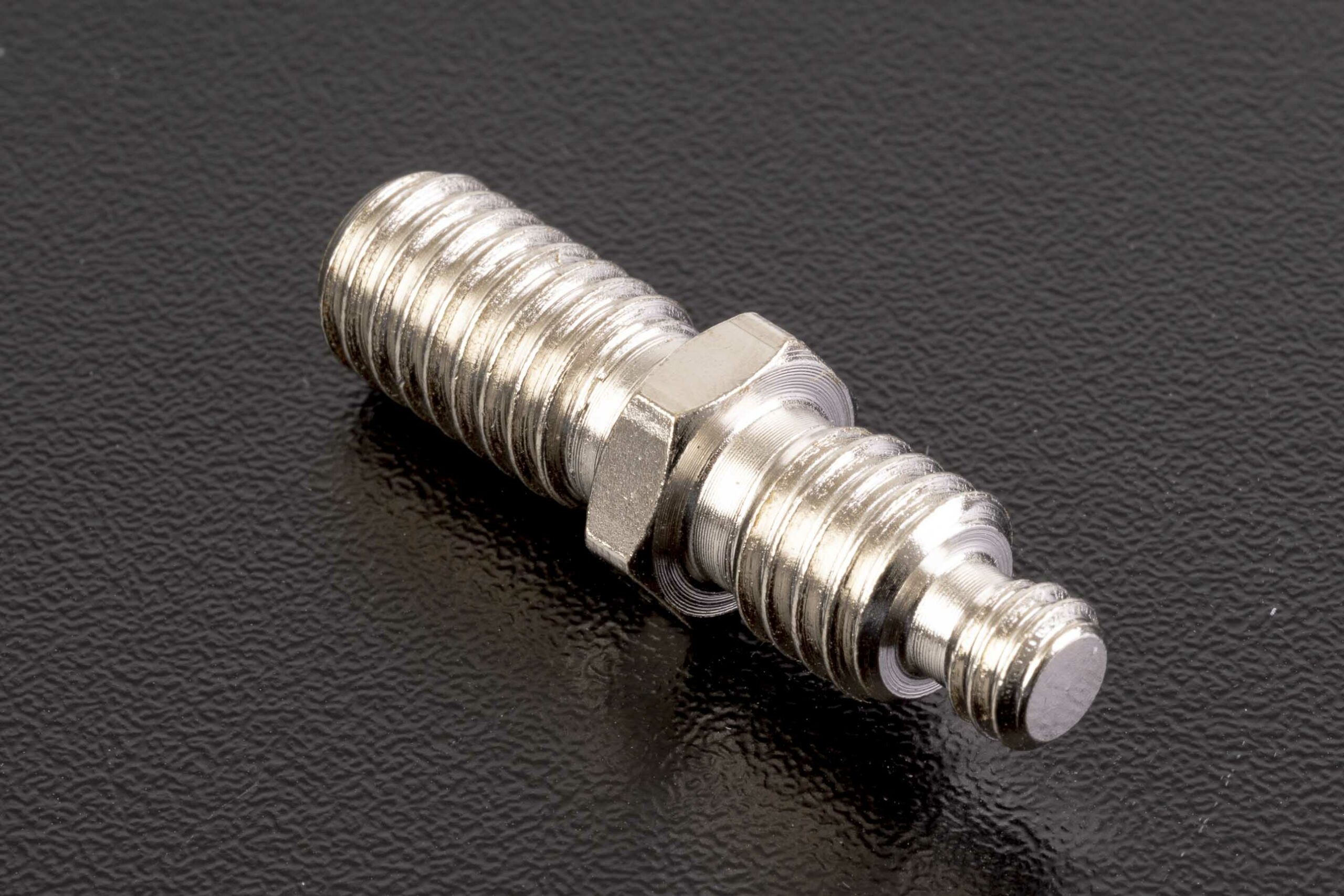 Гвинт-перехідник двосторонній реверсивний 1/4" та 3/8"