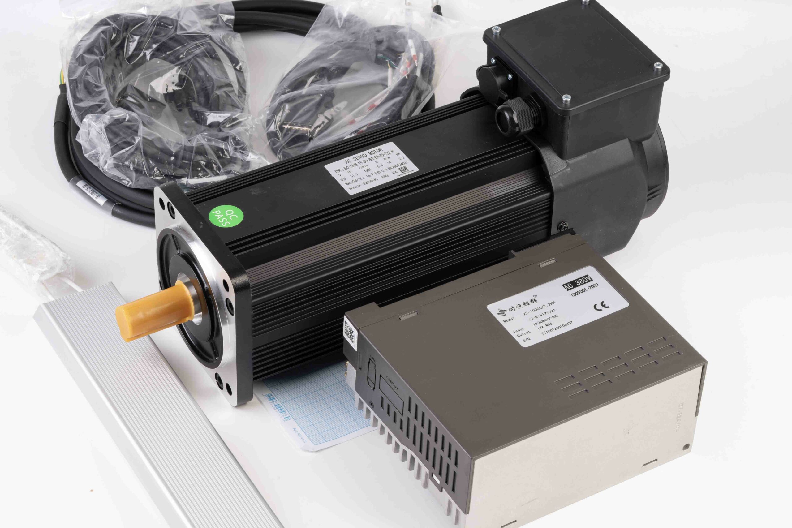 Серводвигун 380-130H-15-60-2R2 (2.2 kW, 14 Nm) + серводрайвер A7-1000C