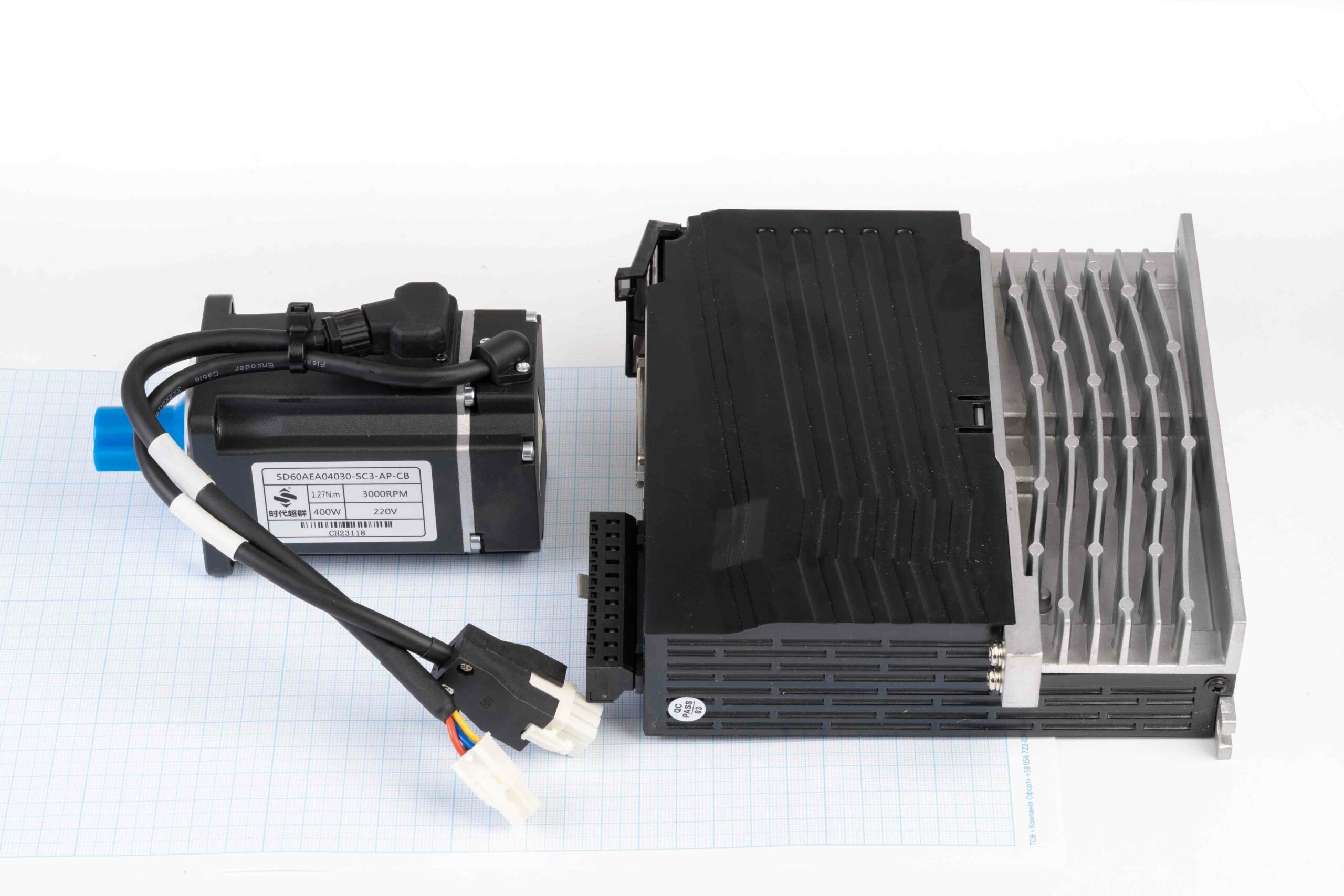 Серводвигун SD60AEA04030-SC3-AP-CB (400W, 1.27 Nm) + серводрайвер SD100C-15AL-GBN 220V/7A