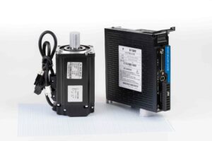 Серводвигун з гальмом 80AST-A1C02430Z1 (750W, 2.39 Nm) + серводрайвер SD100C-20AL-GBN 220V/10A