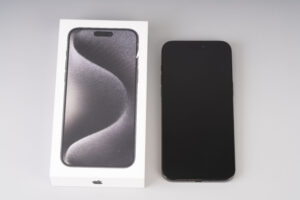 Apple iPhone 15 Pro Max 256GB Black Titanium (Б/У)