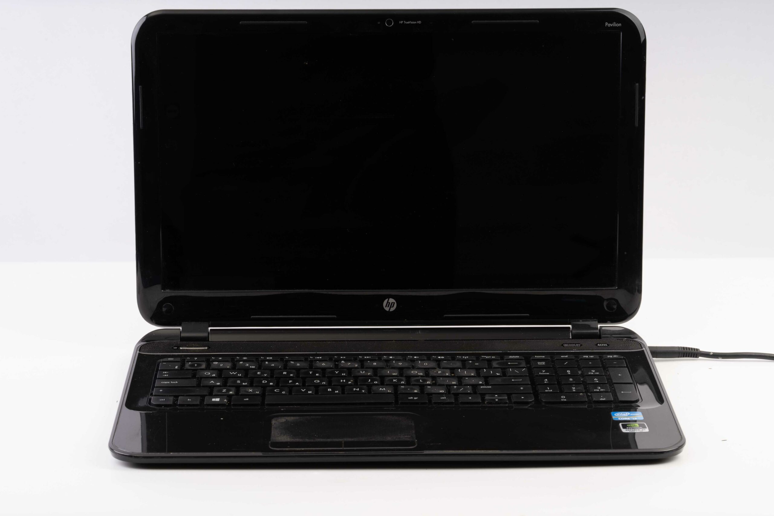 Ноутбук HP Pavilion 15-b183sr 15.6" / Intel Core i3 / NVIDIA GeForce GT 630M 1GB (Б/У)